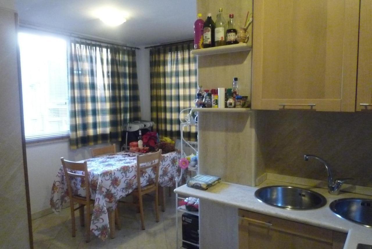 Апартаменты Residenza Mucha Рим Номер фото